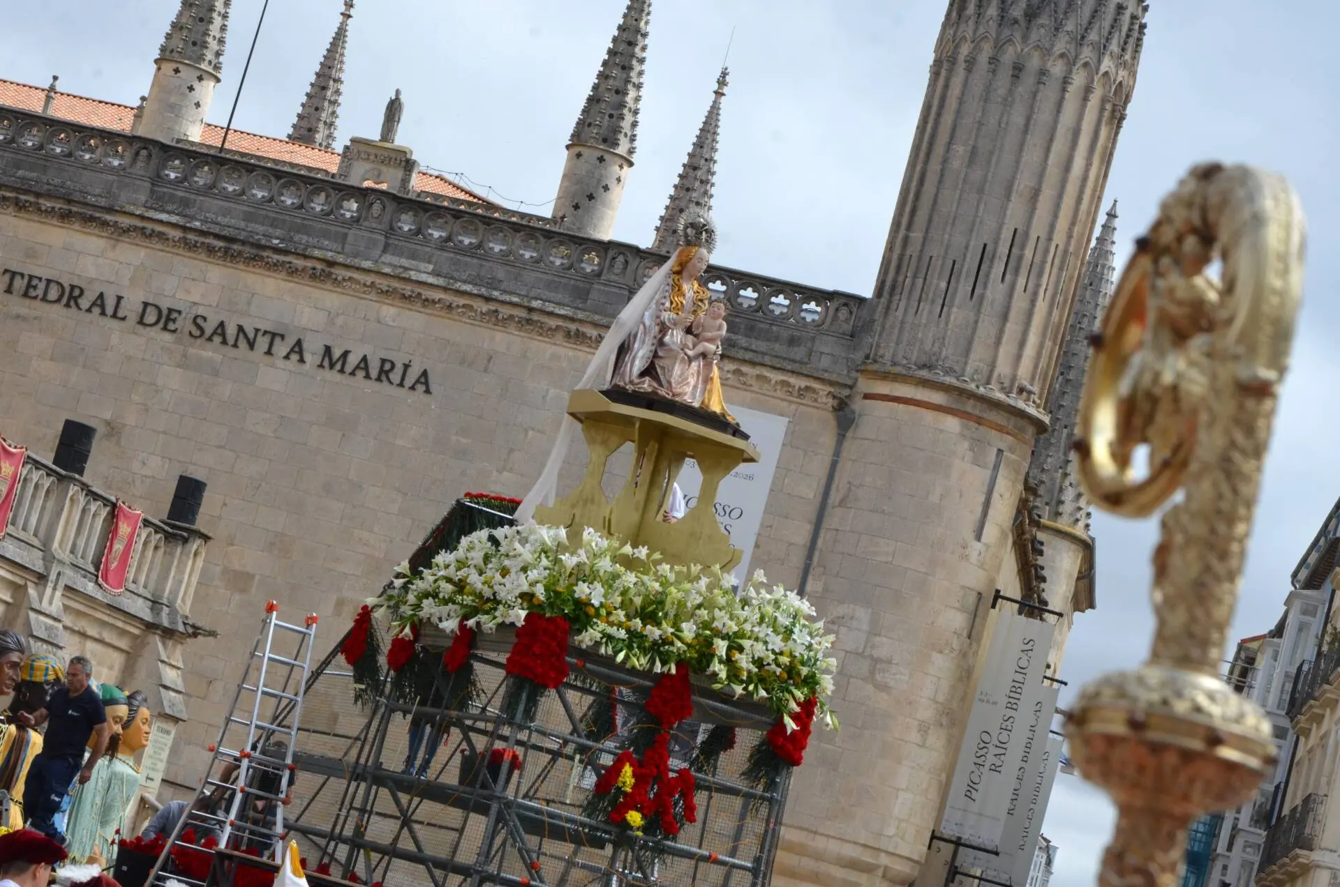 misa san pedro san pablo ofrenda floral virgen 2026 00025